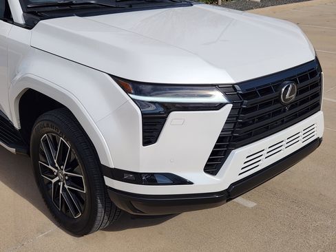 Certified 2025 Lexus GX 550 image 7