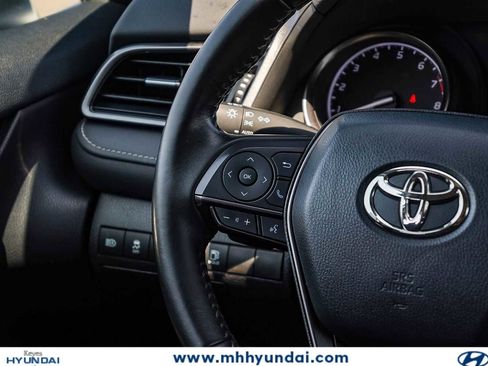 Used 2021 Toyota Camry SE w/ Carpet Mat Package (TMS) FWD image 16