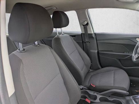 Used 2020 Hyundai Accent SE w/ Cargo Package FWD image 15