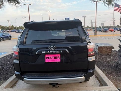 Used 2021 Toyota 4Runner TRD Off-Road AWD/4WD image 16