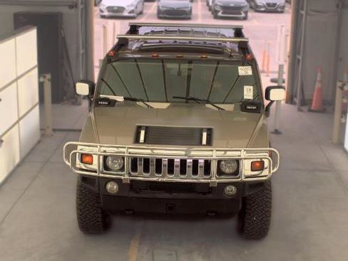 Used 2005 HUMMER H2 w/ Preferred Equipment Group AWD/4WD image 16