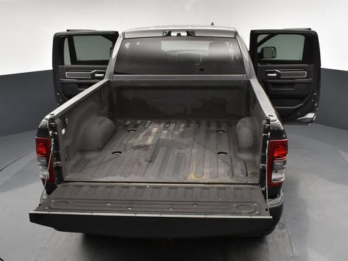 Used 2022 RAM 2500 Big Horn w/ Night Edition AWD/4WD image 23