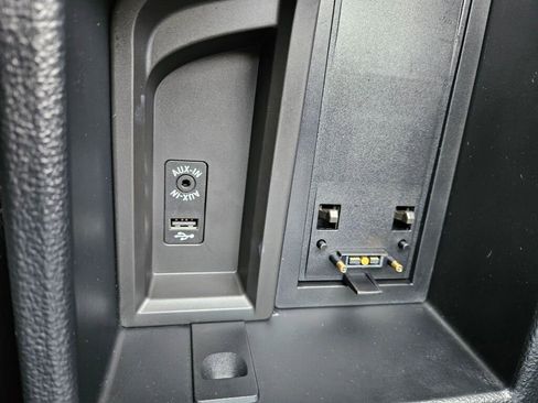 Used 2017 BMW 330i xDrive Sedan image 11