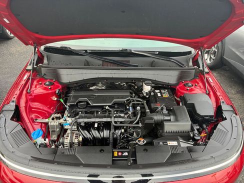 Used 2025 Hyundai Kona SEL image 32