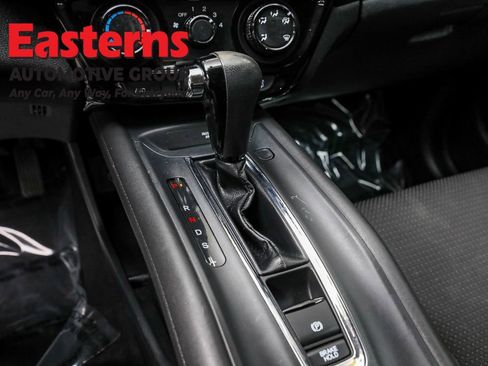 Used 2019 Honda HR-V LX image 13