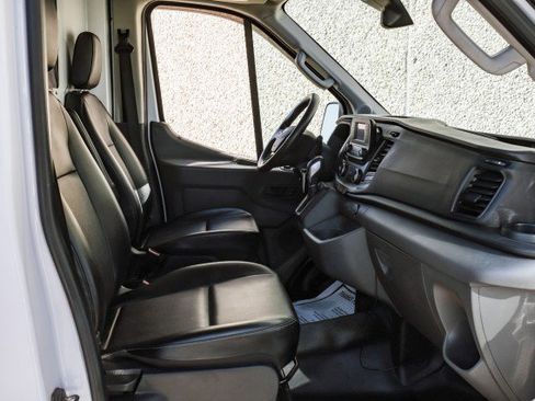 Used 2020 Ford Transit 250 Medium Roof image 33