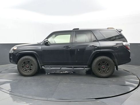 Used 2022 Toyota 4Runner SR5 Premium w/ Moonroof Package image 7