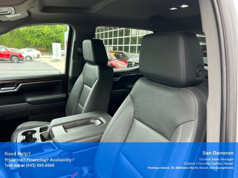 Used 2025 GMC Sierra 1500 SLT RWD image 10