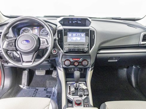 Used 2023 Subaru Forester Premium image 25