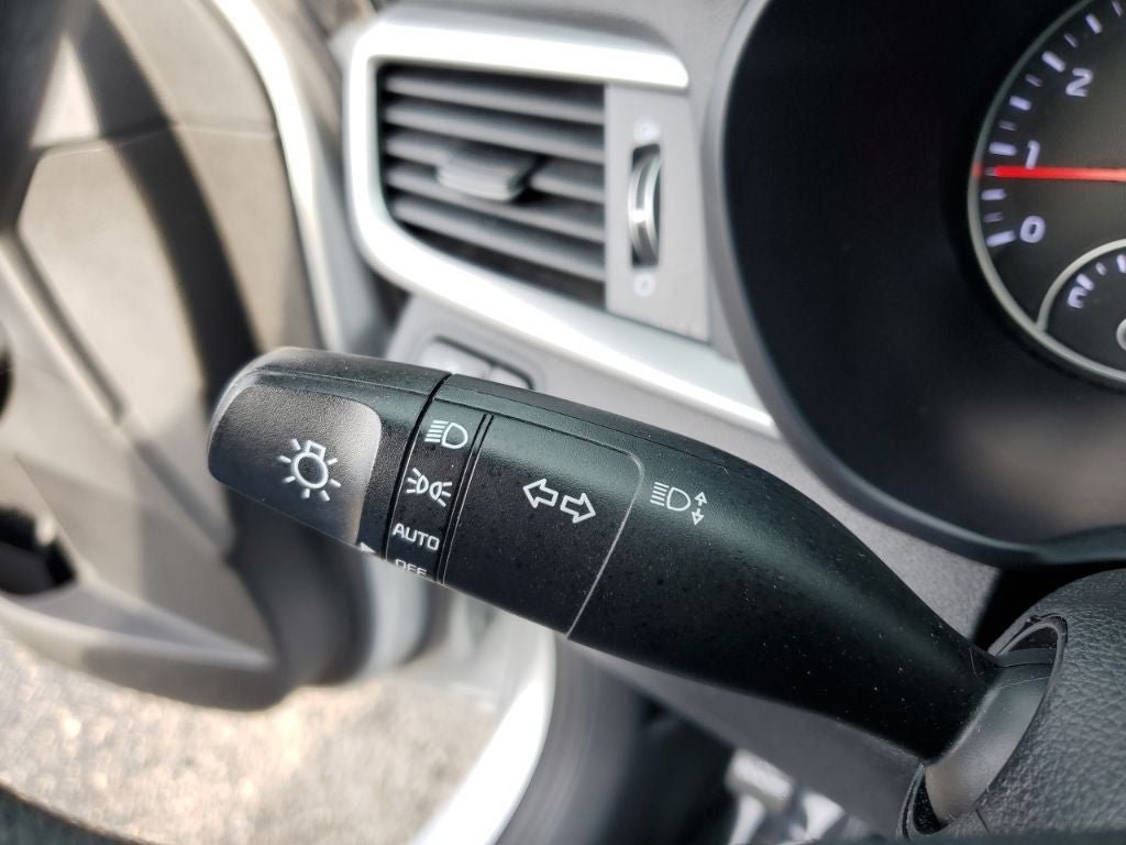 Used 2019 Kia Optima LX FWD image 27