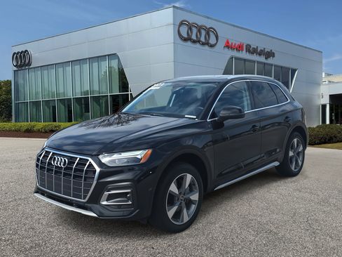 Certified 2023 Audi Q5 2.0T Premium w/ Convenience Package image 1