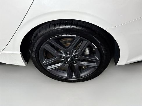 Used 2021 Kia Forte GT-Line w/ GT-Line Premium Package image 23