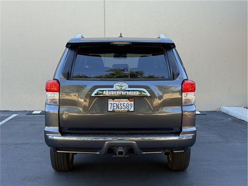 Used 2013 Toyota 4Runner Limited AWD/4WD image 5