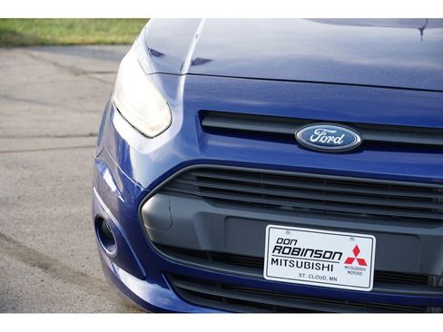 Used 2017 Ford Transit Connect XLT image 9