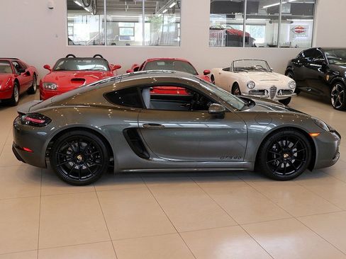Used 2025 Porsche 718 Cayman GT4 image 18