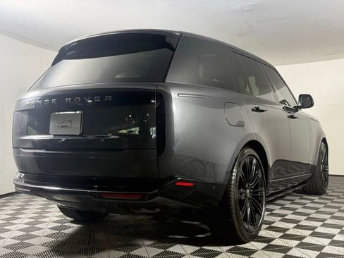 Used 2023 Land Rover Range Rover SE AWD/4WD image 8