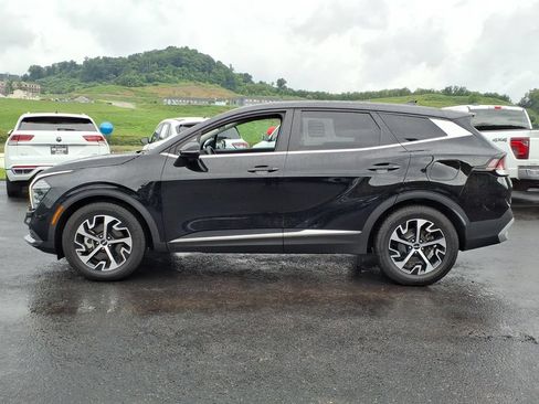 Certified 2024 Kia Sportage EX FWD image 9