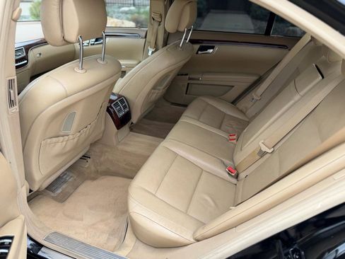 Used 2011 Mercedes-Benz S 550 image 12
