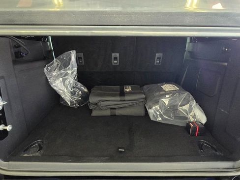 Used 2023 Ford Bronco Wildtrak image 8