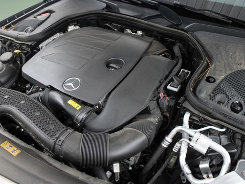Used 2023 Mercedes-Benz E 350 4MATIC Sedan image 45
