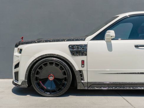 Used 2026 Rolls-Royce Cullinan AWD/4WD image 34