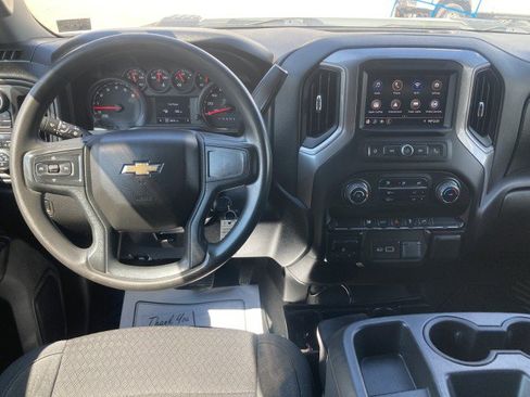 Used 2022 Chevrolet Silverado 2500 Custom w/ Custom Value Package AWD/4WD image 12