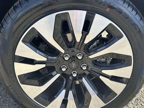 New 2026 Ford Explorer Platinum w/ LUX Leather Package image 6