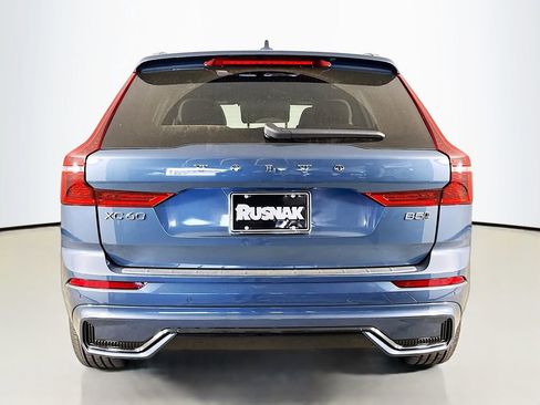 New 2026 Volvo XC60 B5 Plus AWD/4WD image 6