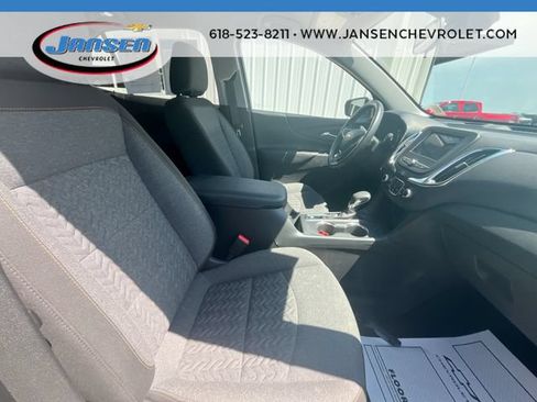Used 2024 Chevrolet Equinox LT FWD image 27