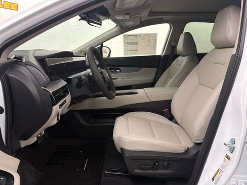 New 2026 Nissan Murano SL image 14