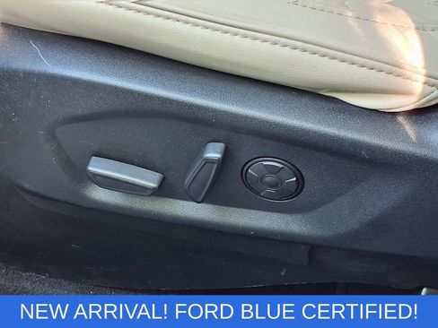 Certified 2019 Ford Explorer Limited w/ Limited Luxury Package AWD/4WD image 4