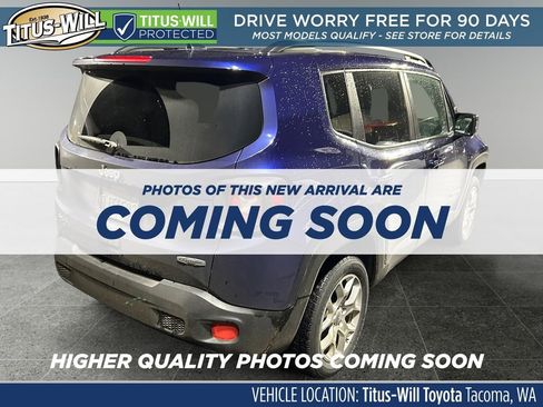 Used 2018 Jeep Renegade Latitude image 4