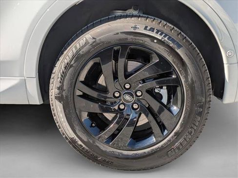 Certified 2025 Land Rover Discovery Sport S image 26