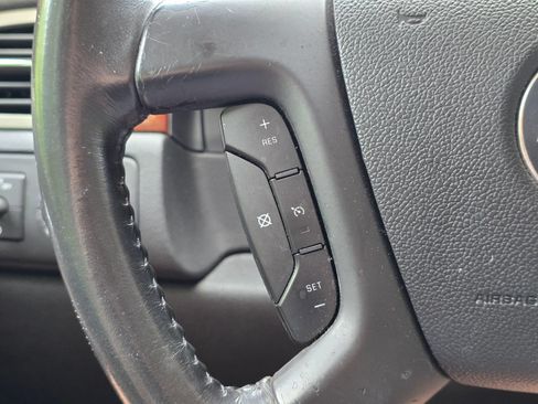 Used 2009 Chevrolet Avalanche LT AWD/4WD image 18