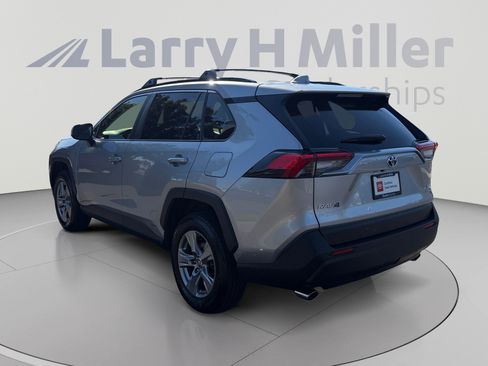 Used 2023 Toyota RAV4 XLE AWD/4WD image 3