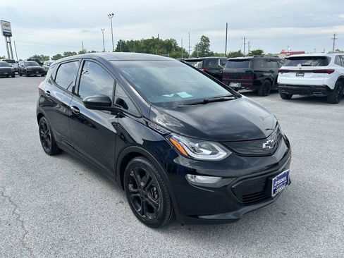 Used 2020 Chevrolet Bolt LT FWD image 2