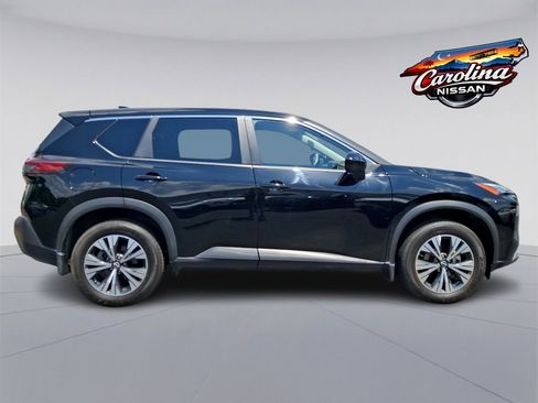 Used 2024 Nissan Rogue SV AWD/4WD image 7