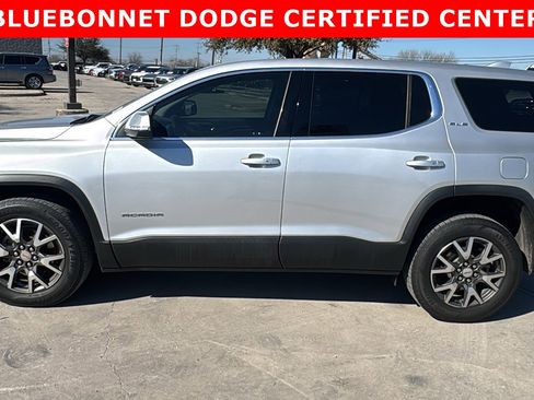 Used 2020 GMC Acadia SLE image 8
