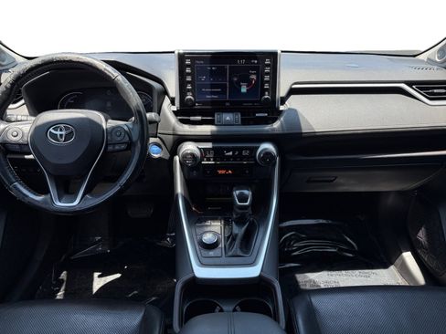 Used 2020 Toyota RAV4 Limited image 10