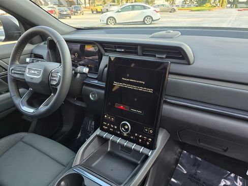 New 2026 GMC Terrain AT4 w/ Convenience Package III image 10