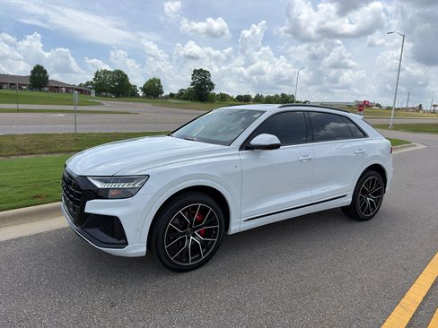 Used 2023 Audi Q8 Premium Plus AWD/4WD image 12