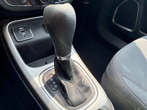 Used 2019 Jeep Compass Sport FWD image 31