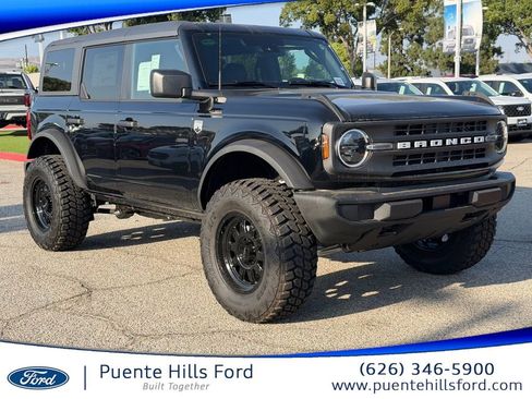New 2026 Ford Bronco Big Bend AWD/4WD image 1
