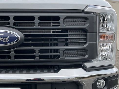 New 2025 Ford F250 XL w/ XL Chrome Package image 76