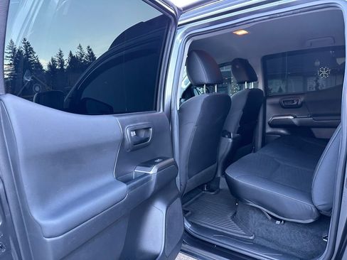 Used 2023 Toyota Tacoma 4x4 Double Cab w/ Trail Edition image 17