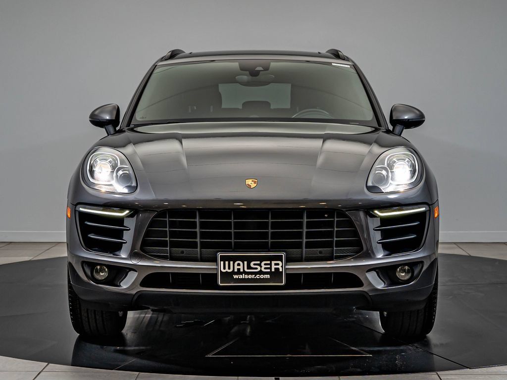 Used 2018 Porsche Macan AWD/4WD image 11