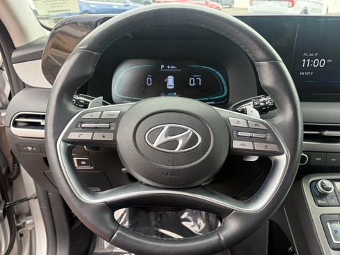 Used 2025 Hyundai Palisade SEL FWD image 14
