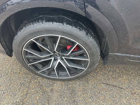 Used 2021 Audi Q8 Premium Plus image 14