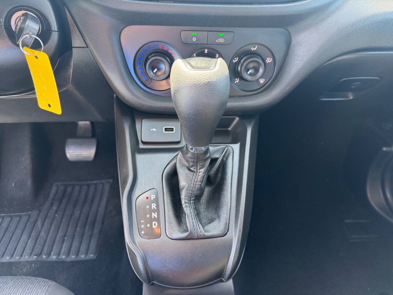 Used 2022 RAM ProMaster City Tradesman FWD image 23