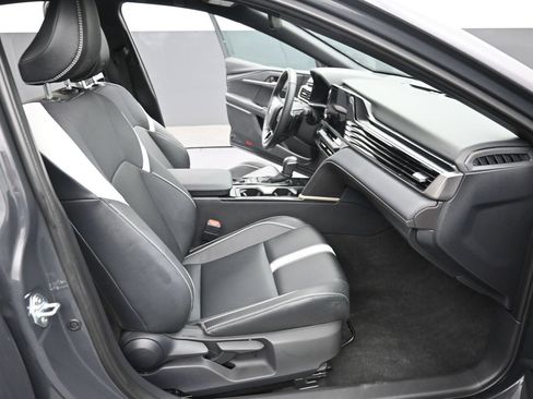 Used 2026 Toyota Camry SE FWD image 10